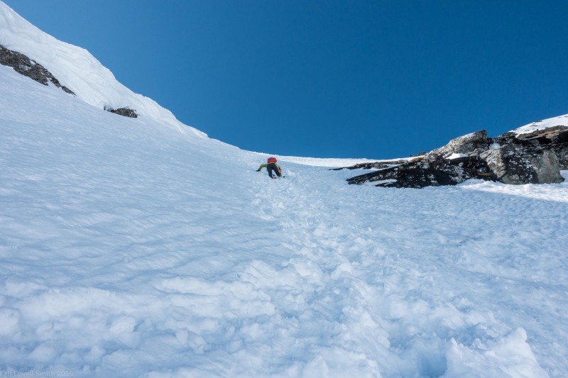 Downclimbing (Ski touring Avers March 2019)