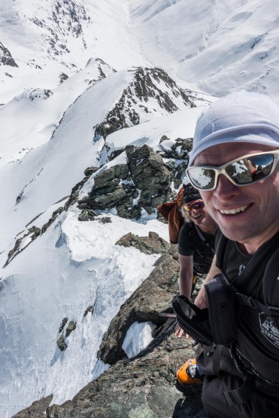 On the ridge (Ski touring Avers March 2019)