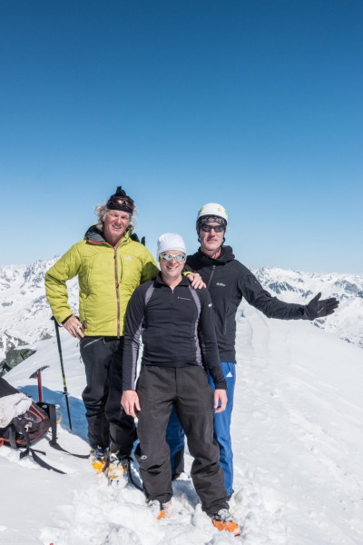 Us at the top (Ski touring Avers March 2019)