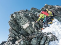 Descending the tricky bit (Ski touring Avers March 2019)