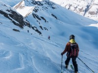 Elmar skiing (Ski tourinig Avers March 2019)