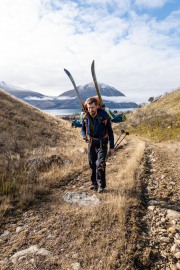 Craig sets off (Ski Touring Snowy Gorge Hut Aug 2021)