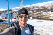 Cris goes solo (Ski Touring Tromso, April 2022)