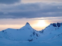 Nice view towards the setting sun (Ski Touring Tromso, April 2022)