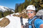 Cris is happy (Ski touring Weidener Huette March 2022)
