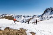 Touring up to a grassy spot (Ski touring Weidener Huette March 2022)