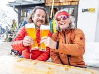 Cheers (Ski touring Weidener Huette March 2022)