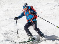 Helga turns (Ski touring Weidener Huette March 2022)