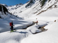 In the riverbed (Ski touring Weidener Huette March 2022)