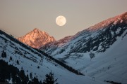 Amazing moon in the evening (Skitouring Kuehtai March 2019)