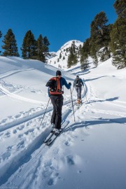 Heading out (Skitouring Kuehtai March 2019)