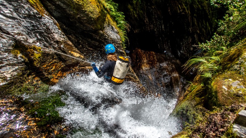 Pip descending Cross Creek Canyon (Doof trip South Dec 2023)