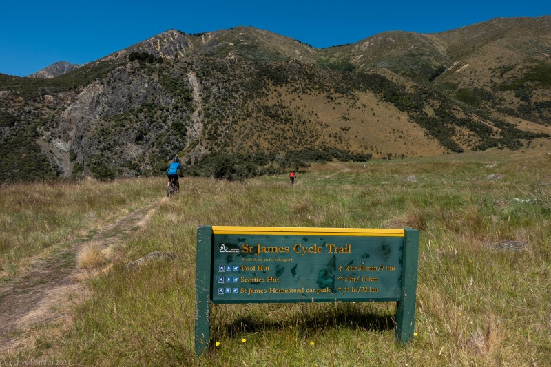 Riding in the heat (Cycling St James)