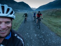 Leaving in the cool morning (Cycling St James)