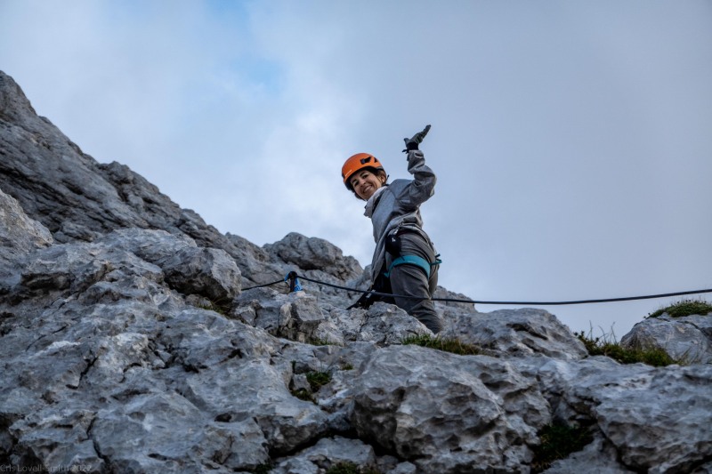 Ari waves from above (Summer Holidays August 2022)