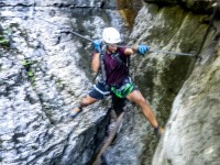 Pedro jumps from one side to the other (Summer Holidays August 2022)