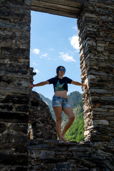 Ari in the castle ruins (Summer Holidays in Ticino Aug 2025)