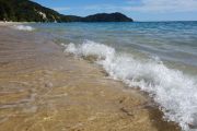 A small wave (Takaka 2013)