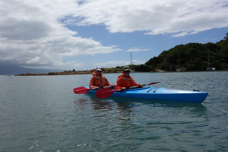 Cris and Katie kayaking (Takaka 2013)