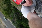 Cris climbing at the sea cliffs (Takaka 2013)