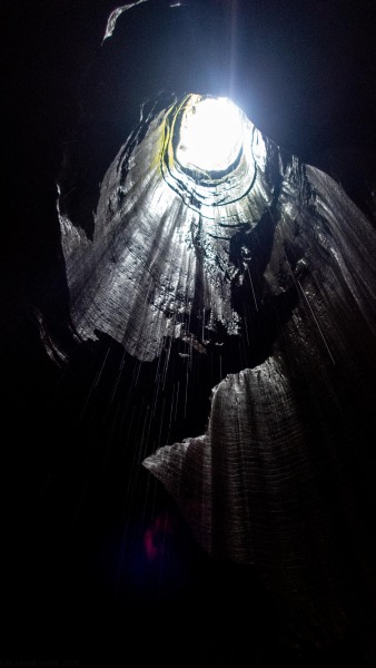 The light above (Te Tahi cave Jan 2025)