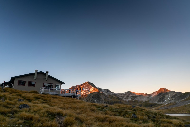 Angelus Hut in the morning (Tramping Angelus Hut May 2021)