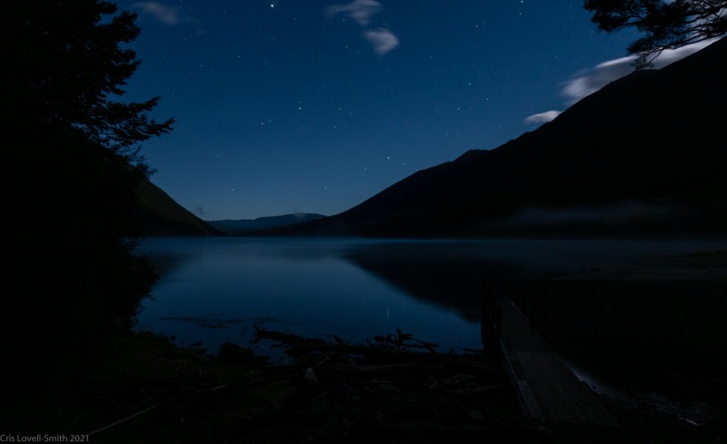 View from Coldwater Hut by night (Tramping Angelus Hut May 2021)