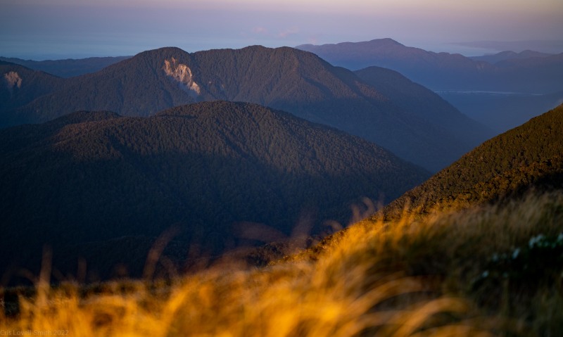 Sunset from the Mataketake Ridge (Adventures with Craichel Jan 2022)