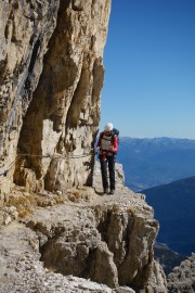 Leonie walking (Brenta Dolomites)