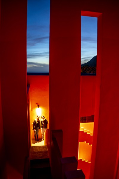 Warm colours and interesting shapes (Xmas Holidays Dec 2022)