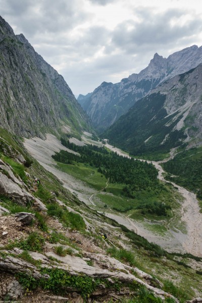 View down into the valley (Zugspitze July 2018)