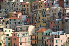 Pastel colours (Manarola, Italy) resize