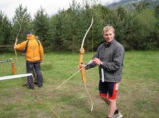 Cris has a droopy arrow (Faszi Adventure, Haiming, Austria) resize