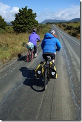 Riding on gravel (Cycle touring Catlins Jan 2014)