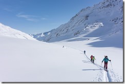 Heading up the valley (Ski touring Martin Busch Huette)
