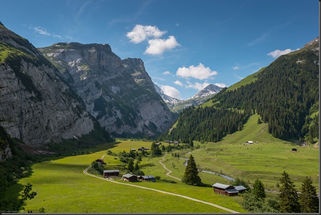 Walking in the hills (Flims klettersteig)