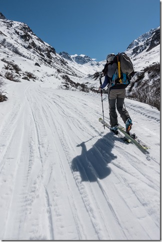 Skinning up to the hut (Jamtalhuette-Heidelbergerhuette April 2017)