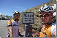 Cris and Markus at Klausen Pass (Swiss Cycling June 2017)