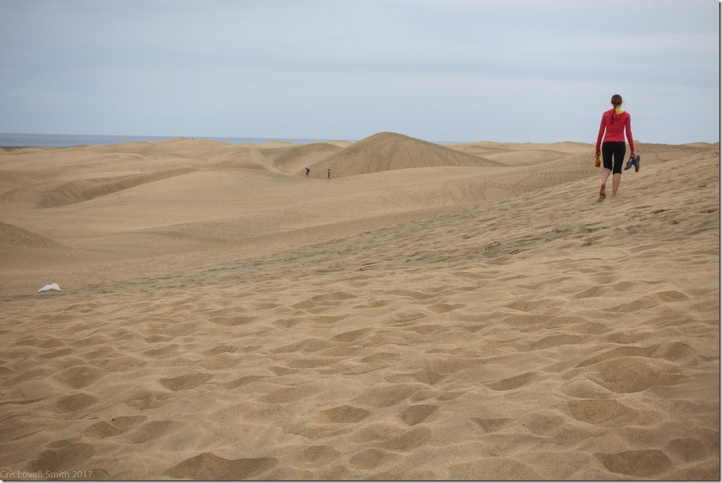 Leonie in the sand dunes (Gran Canaria 2017)