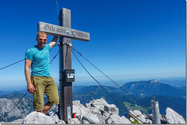 Cris at the Hochkalter summit (Hochkalter Aug 2019)