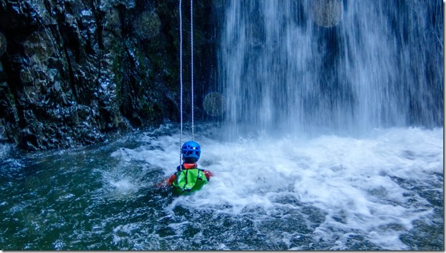 Craig in the water (Canyoning Glentui)