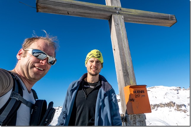 Cris and Hans at the summit (Ski touring Hueenerchopf Feb 2023)