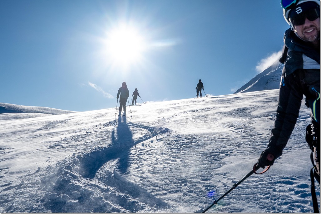 Skiing down (Day 6, Runfjellet, Ski Touring Lyngen 2023)