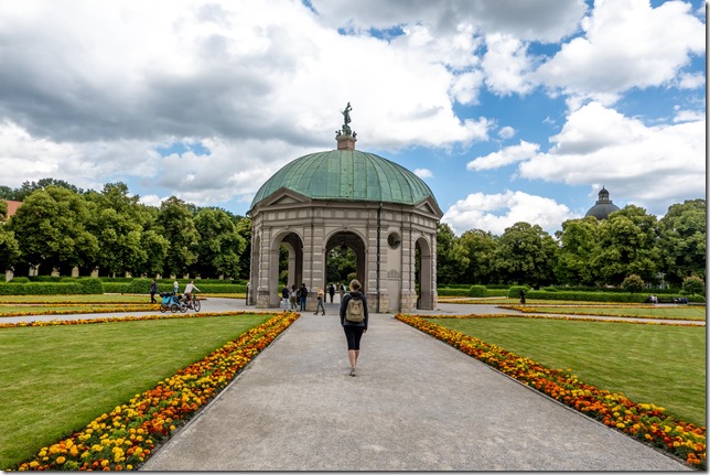 Rachel touristing in Munich (June 2024)