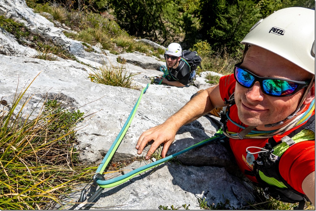 Cris leading a pitch (Autumn adventures Dachstein Sept 2024) Cris leading a pitch (Autumn adventures Dachstein Sept 2024)