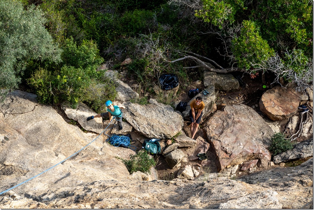 Climbing (Les Banyadores) Climbing (Les Banyadores)
